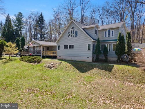 68 Farms Ridge Ln, FRONT ROYAL, VA, 22630-9133 | Card Image