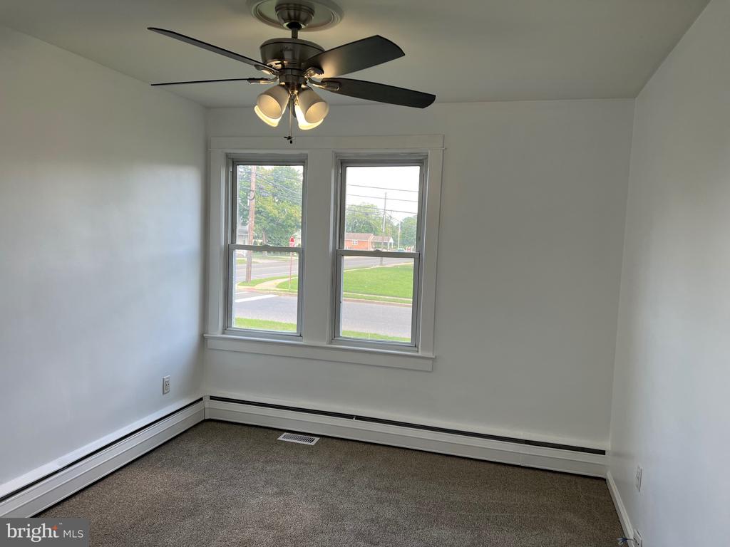 Residential Lease in WILLIAMSTOWN 3
