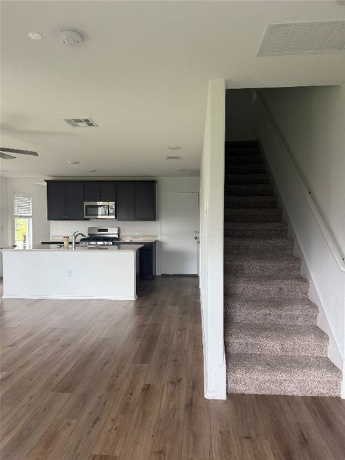 unit-b-7316 Sparkling Light Dr, Del Valle, TX, 78617-2733 | Card Image