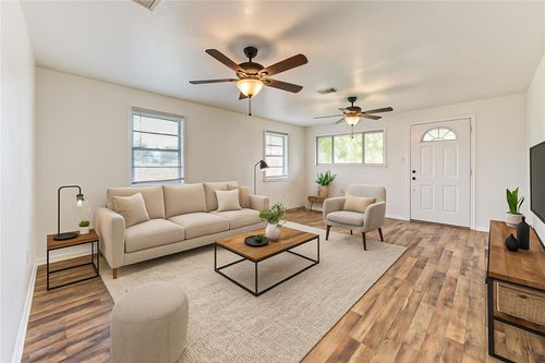 402 N 1st St, Beasley, TX, 77417-9472 | Card Image