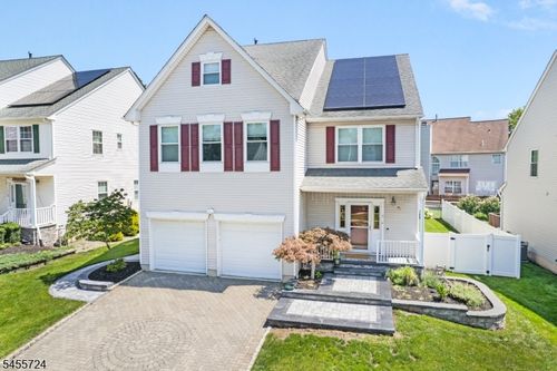 3 Delaney Ct, Bridgewater, NJ, 08807-5568 | Card Image