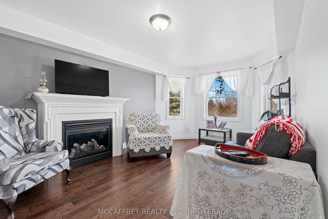 2492 County Rd 41, House other with 3 bedrooms, 2 bathrooms and 6 parking in Roblin ON | Image 5