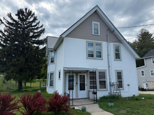 127 S Webster St, Port Washington, WI, 53074-2148 | Card Image
