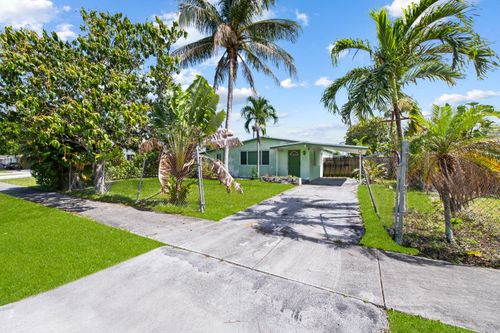 160 Ne 60th St, Oakland Park, FL, 33334-1853 | Card Image