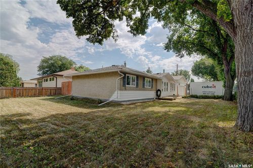 99 Coldwell Rd, Regina, SK, S4R4K4 | Card Image