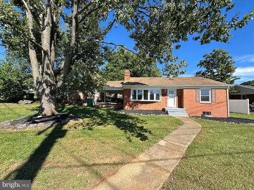 123 S Deford Ave, Luray, VA, 22835-1331 | Card Image