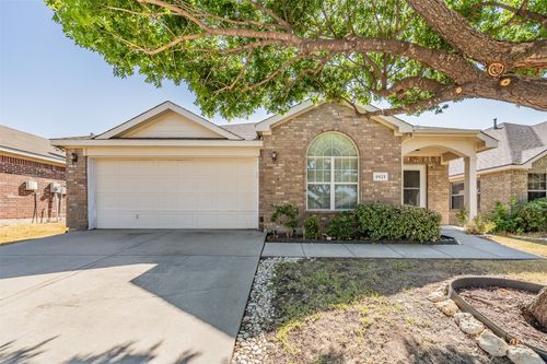 4021 Diamond Ridge Drive, Fort Worth, TX, 76244 | Card Image