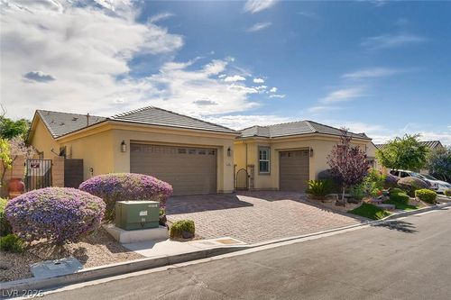 2467 Antrim Irish Dr, Henderson, NV, 89044-8732 | Card Image