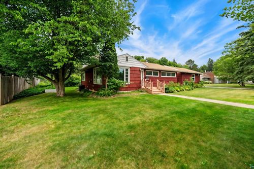 703 28th St, Cloquet, MN, 55720-2742 | Card Image