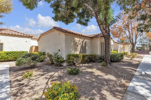 105-5400 Paul Kurtz Way, Las Vegas, NV, 89108-3503 | Card Image