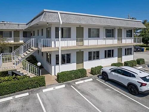 202-2920 Cynthia Ln, Lake Worth Beach, FL, 33461-5806 | Card Image