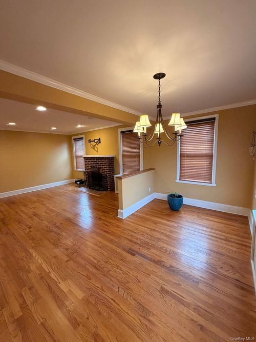 462 Franklin Boulevard, Long Beach, NY, 11561 | Card Image