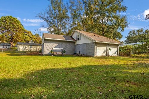 20741 Meadowbrook Dr, Chandler, TX, 75758-8527 | Card Image