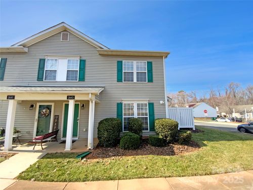 2643 Meadow Knoll Dr, Charlotte, NC, 28269-4011 | Card Image
