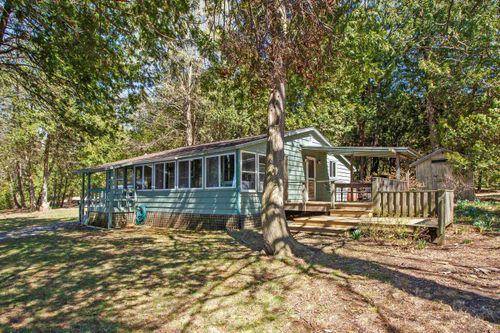585 Cedarvale Ln, North Hero, VT, 05474-8002 | Card Image