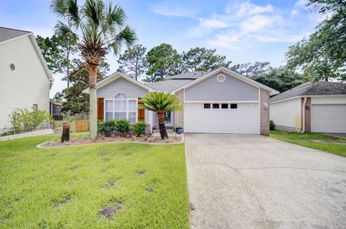 1268 Laura Ln, Niceville, FL, 32578-4722 | Card Image