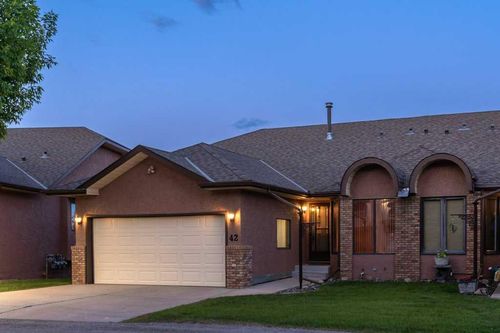 42 Edgeland Close Nw, Calgary, AB, T3A3B1 | Card Image