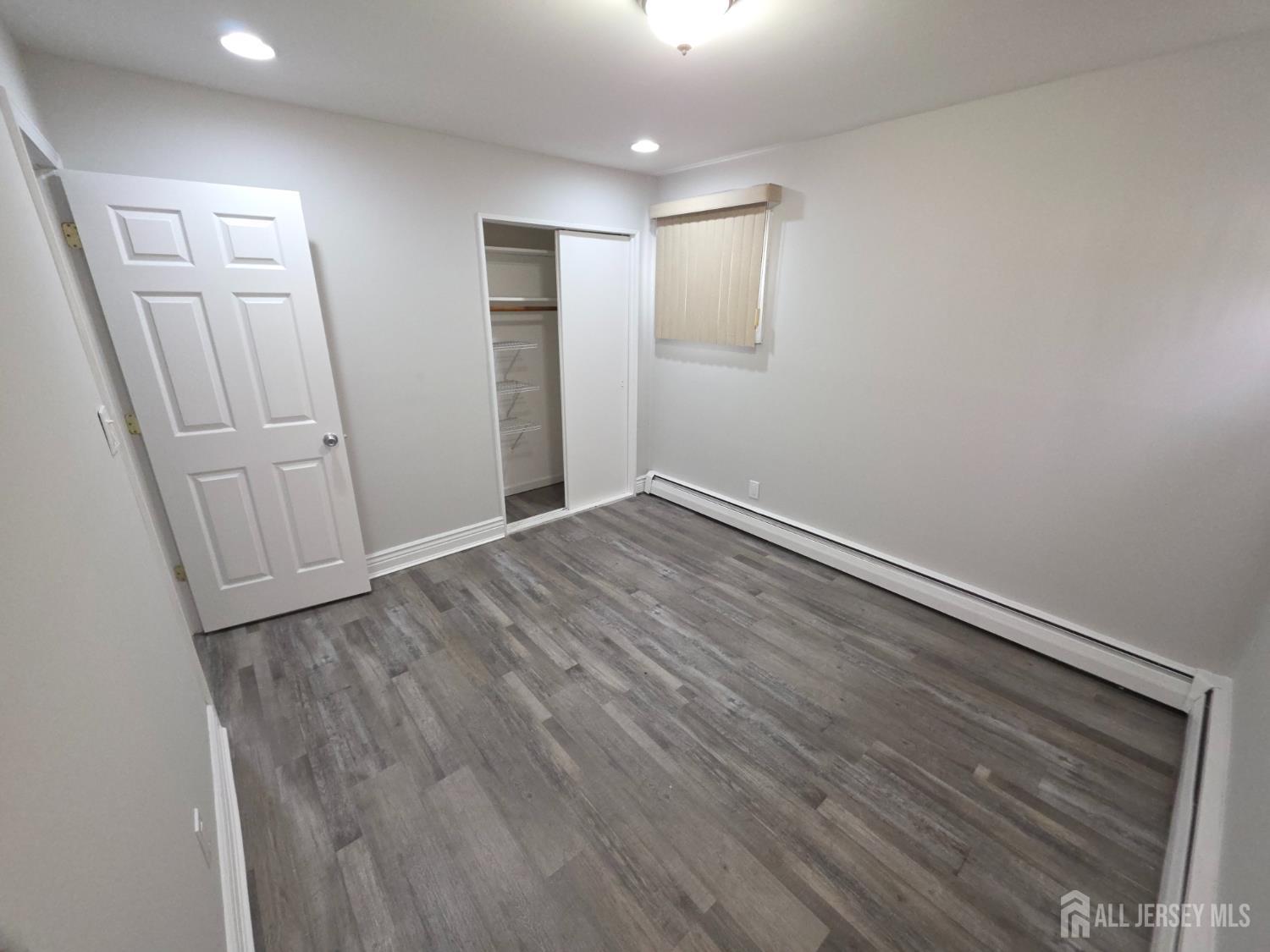 Residential Lease in Edison 5