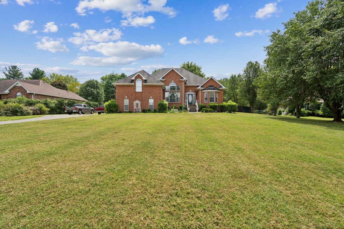 Heritage Dr, White House, TN 37188