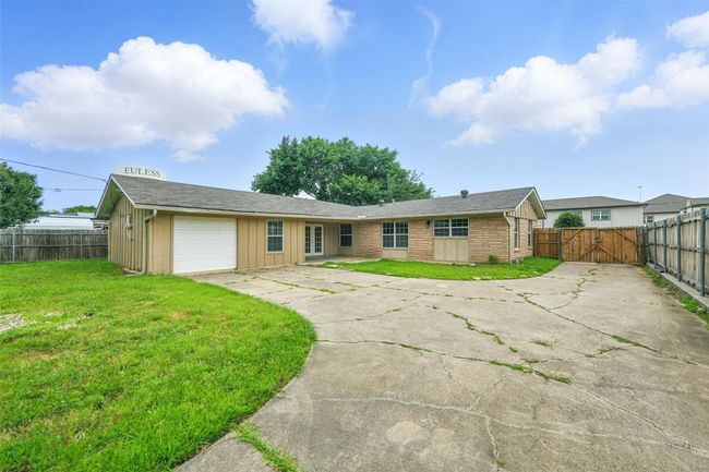 506 E Alexander Ln, House other with 4 bedrooms, 2 bathrooms and null parking in Euless TX | Image 23