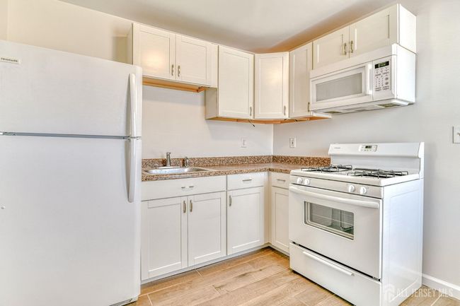 2 - 69 W Church St, Condo with 2 bedrooms, 1 bathrooms and null parking in Milltown NJ | Image 10