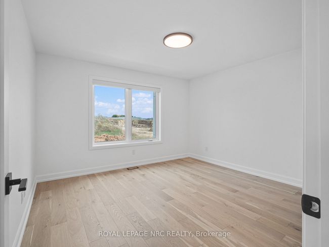 200 Klager Ave, House attached with 3 bedrooms, 4 bathrooms and 1 parking in Fonthill ON | Image 22