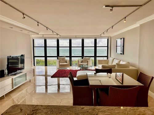 306-6423 Collins Ave, Miami Beach, FL, 33141 | Card Image