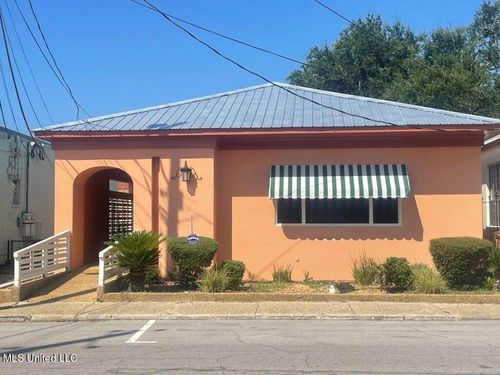 177 Lameuse St, Biloxi, MS, 39530-3803 | Card Image