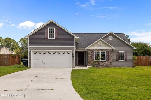106 Ironwood Ct, Jacksonville, NC, 28546-8442 | Card Image