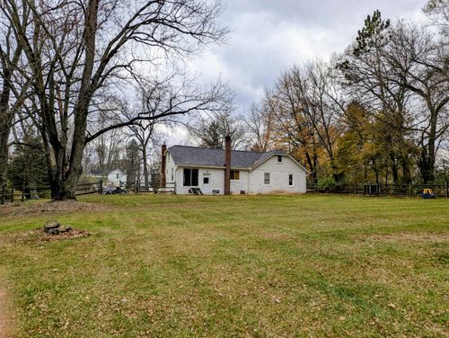 15836 Waterloo Rd, Grass Lake, MI, 49240-9134 | Card Image