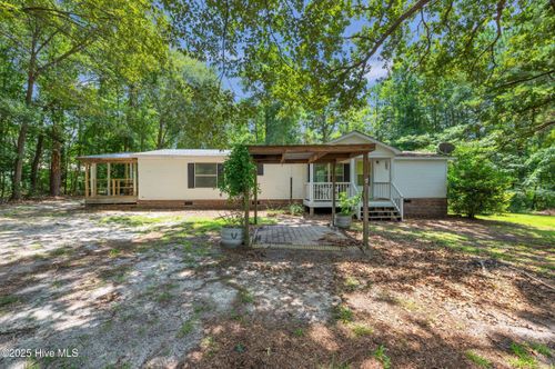 2092 John Henry Store Rd, Currie, NC, 28435-9346 | Card Image