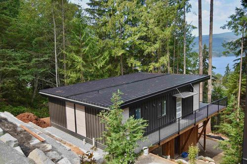 5792 Tillicum Bay Rd, Sechelt, BC, V7Z0C7 | Card Image