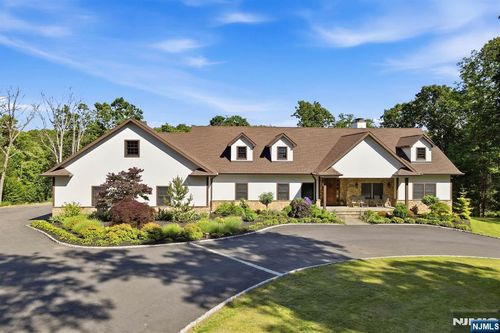 67 Virginia Ln, West Milford, NJ, 07480-1010 | Card Image