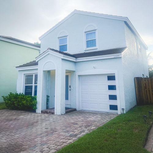 3329 Apache Ln, MARGATE, FL, 33063-8370 | Card Image