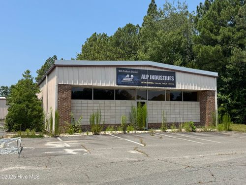 11496 Us 15 501 Hwy, Aberdeen, NC, 28315-4967 | Card Image