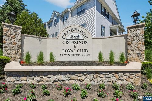 22 Devonshire Dr, Clifton, NJ, 07013-2661 | Card Image