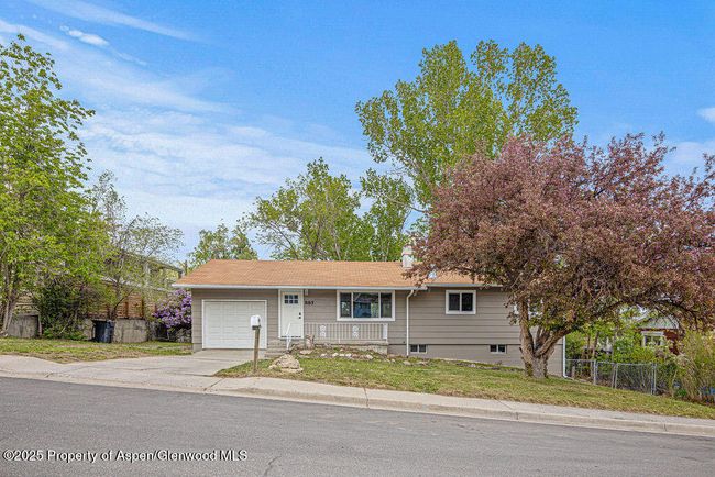 885 Stout St, House other with 5 bedrooms, 3 bathrooms and null parking in Craig CO | Image 4