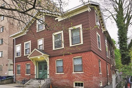 2r-10 Smith Ave, Somerville, MA, 02143-4310 | Card Image