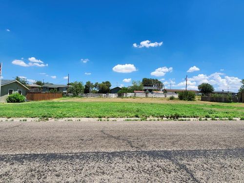 3907 Dixon St, Big Spring, TX, 79720-6918 | Card Image