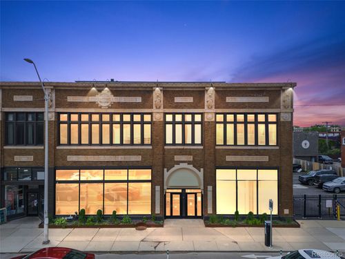 900-4221 Cass Ave, Detroit, MI, 48201-1762 | Card Image