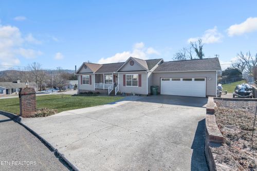 2300 Bainbridge Way, Powell, TN, 37849 | Card Image