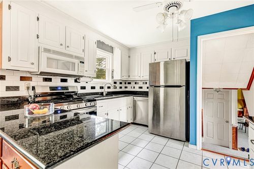 2821 Twain Ln, North Chesterfield, VA, 23224-4421 | Card Image