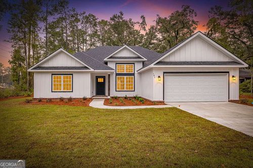 101 Winton Dr, Brunswick, GA, 31525-8453 | Card Image