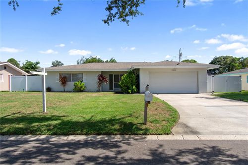 13898 Jamaica Dr, SEMINOLE, FL, 33776-1334 | Card Image