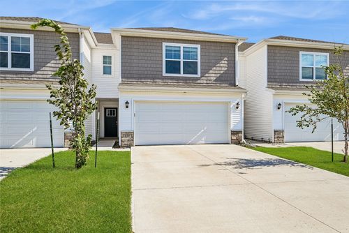 838 Oak Dr, Palo, IA, 52324 | Card Image