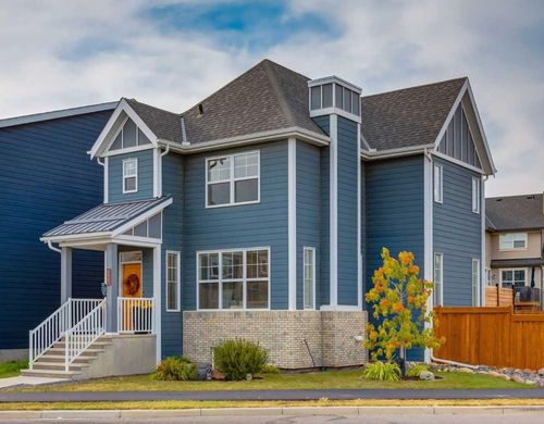 337 Masters Avenue Se, Calgary, AB, T3M2N7 | Card Image