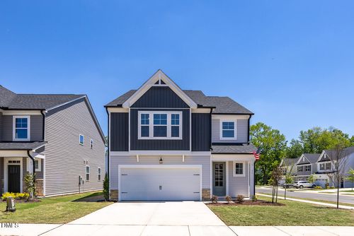 71 Baldwin St, Lillington, NC, 27546-4425 | Card Image