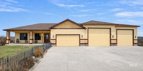 25792 River Rd, Grand View, ID, 83624-5001 | Card Image