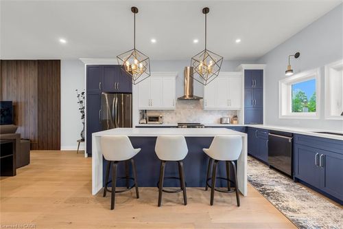 {{alt}} | Card Image