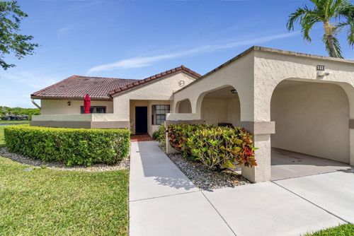 5531 Parkwalk Cir E, Boynton Beach, FL, 33472-2313 | Card Image